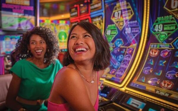 Carnival Corporation es primera línea de cruceros miembro de Asociación Americana del Juego de EE.UU.