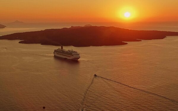 Celestyal es el primer cliente de nueva agencia de redes sociales especializada en cruceros y viajes Social42