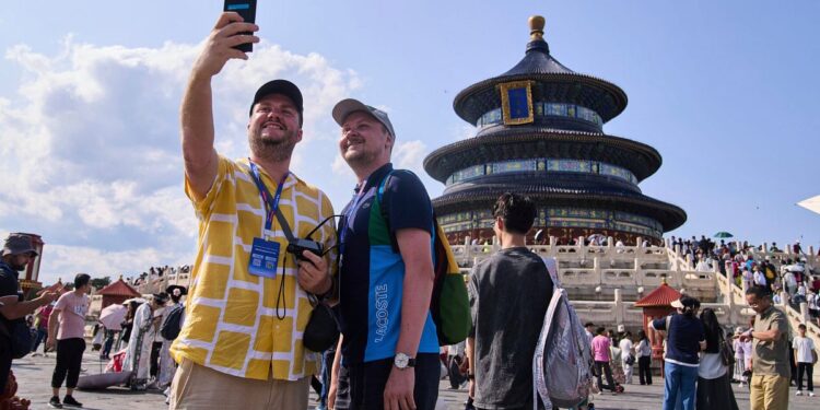 China abre sus puertas, estas son las 74 nacionalidades que podrán entrar sin visado