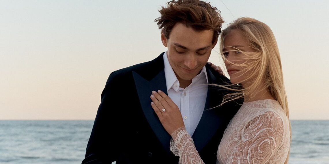 Beach Proposal Advice for the Perfect Coastal Engagement
