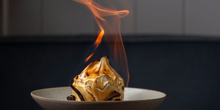 The Baked Alaska Is on Fire—Again