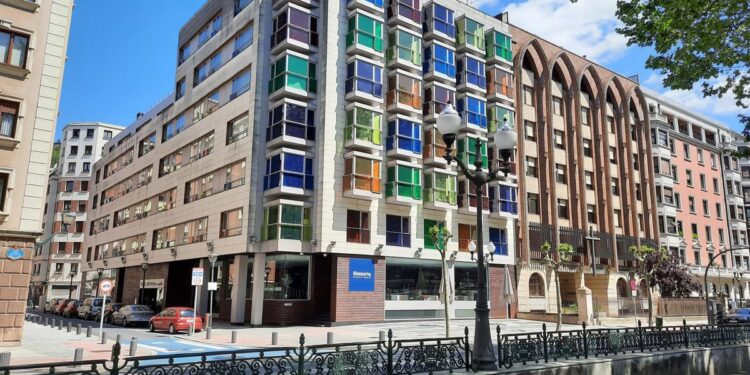 Las empresas vascas que atribuyen más del 75% de su actividad al turismo aumentan 7,4 puntos entre 2022 y 2024