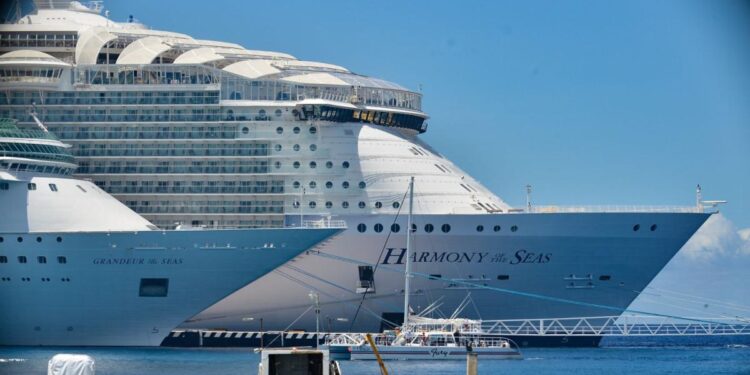 Dan por muerto proyecto de cuarto muelle de cruceros en Cozumel