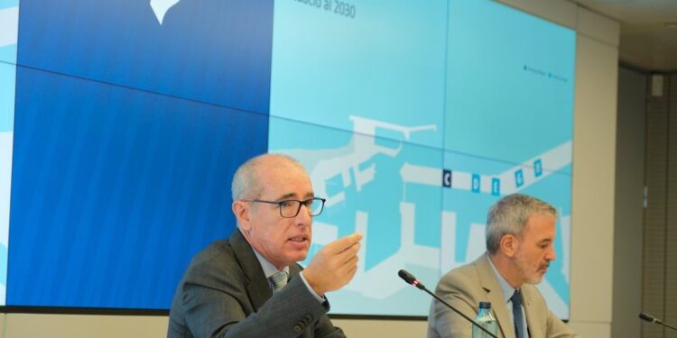 El puerto de Barcelona actualiza el acuerdo firmado con Colau y eliminará dos terminales de cruceros