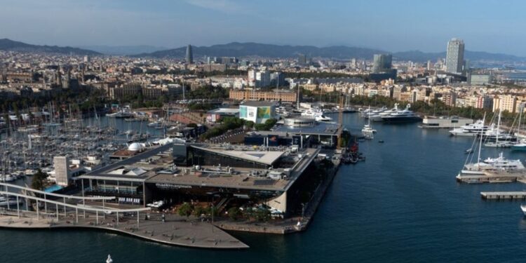 Puerto de cruceros de Barcelona, el de mayor tráfico de Europa, reducirá su tamaño