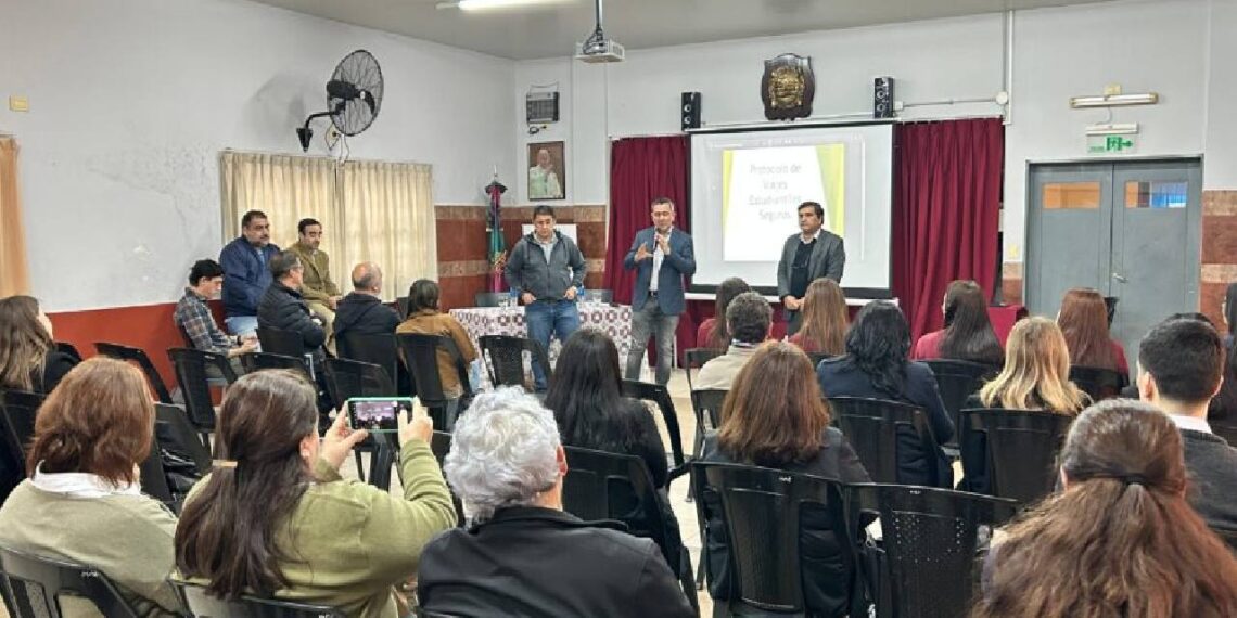 Reunión interinstitucional en Posadas para fortalecer los viajes estudiantiles seguros