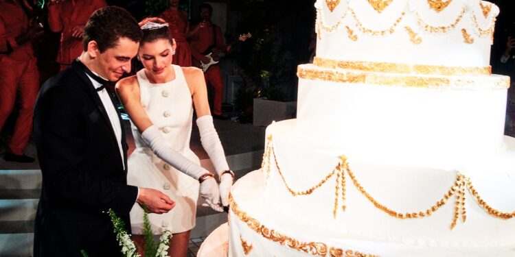 Wedding Cake Ideas: The Best—And Most Unusual—Wedding Cakes in Vogue