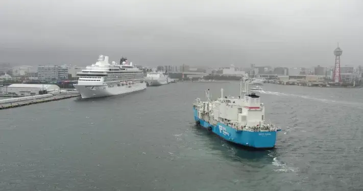 NYK concreta primer abastecimiento de GNL de barco a barco para un crucero en Japón