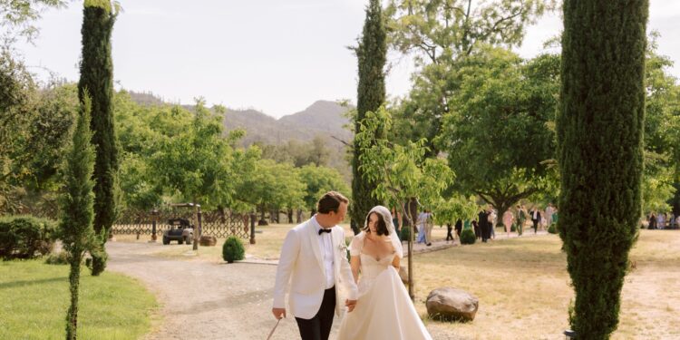 Inside Kevin McEnroe and Fern Cozine’s Calistoga Ranch Wedding, Where the Couple Wed Underneath a 100-Year-Old Walnut Tree