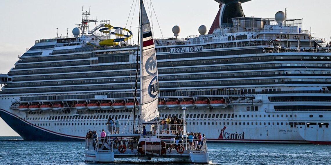 FBI investiga una muerte a bordo del crucero Carnival Dream