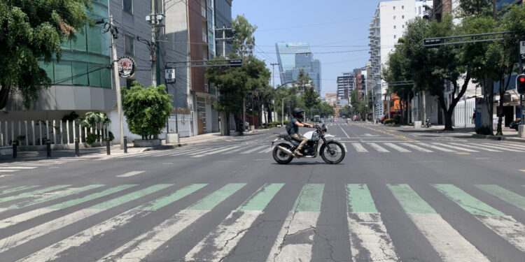 Semovi confirma que ninguna app tiene permiso para ofrecer viajes en motocicleta