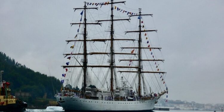 La fragata argentina ARA “Libertad” visita Ferrol, único puerto español de su LIII crucero de instrucción