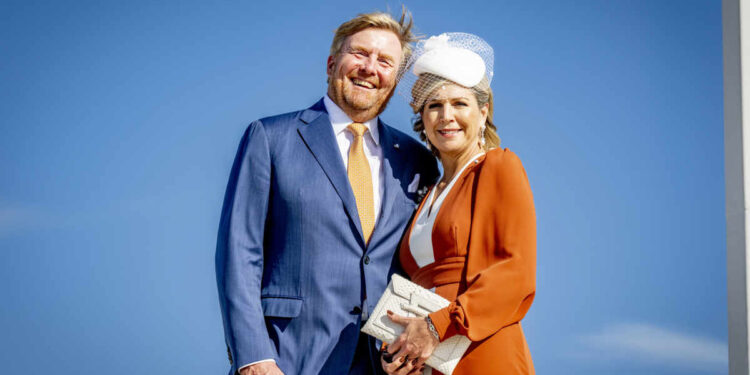 "La realeza extranjera pasa sus vacaciones en su país"