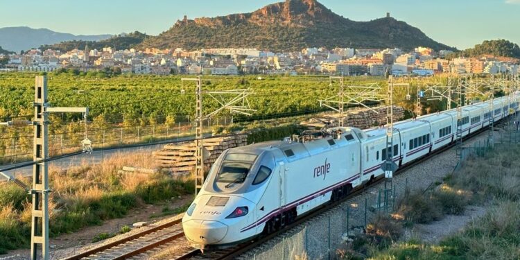 Tren de Renfe