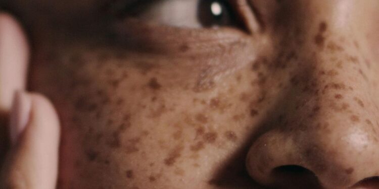 15 Best Cleansing Oils to Remove Makeup Without Stripping Skin