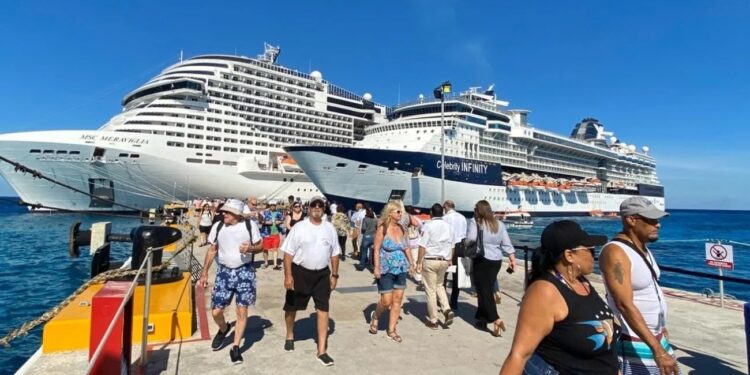 Cinco dólares de impuesto deberá pagar cada extranjero que visite Vallarta en crucero