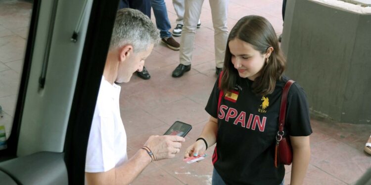 Más de 100.000 solicitudes de la tarjeta Buscyl para viajar gratis en autobús por Castilla y León