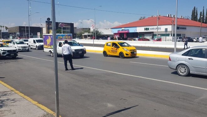 Realizan adecuaciones viales en crucero cercano a Sistema Vial Cuatro Caminos
