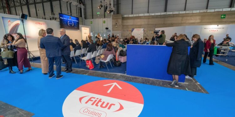 Fitur Cruises