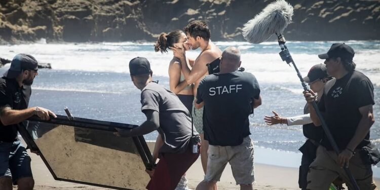 Ni el Caribe ni las Maldivas, los 12 mejores destinos de vacaciones están en estas series de Netflix