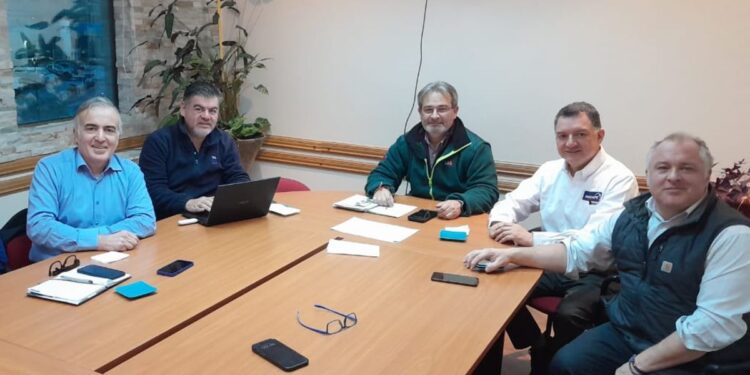 SAG MAGALLANES Y AGENCIAS NAVIERAS SE PREPARAN PARA TEMPORADA DE CRUCEROS 2025-2026