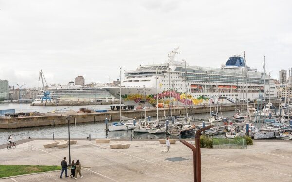 Puerto de A Coruña recibe llegada inaugural y triple escala de cruceros