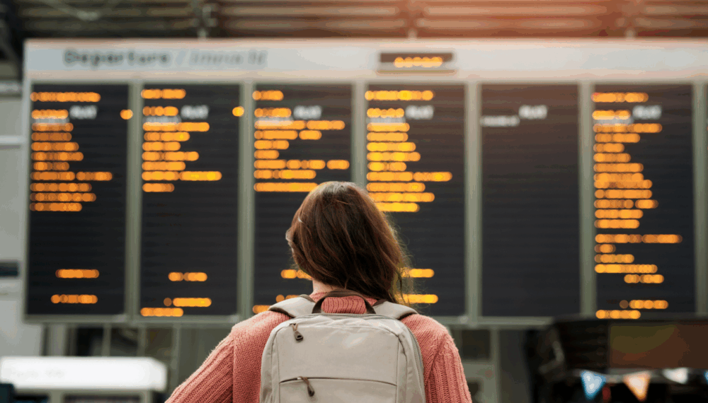 Qué hacer si cancelan tu vuelo, según expertos en viajes