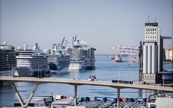 La Autoridad Portuaria de Barcelona otorga la electrificación de sus muelles