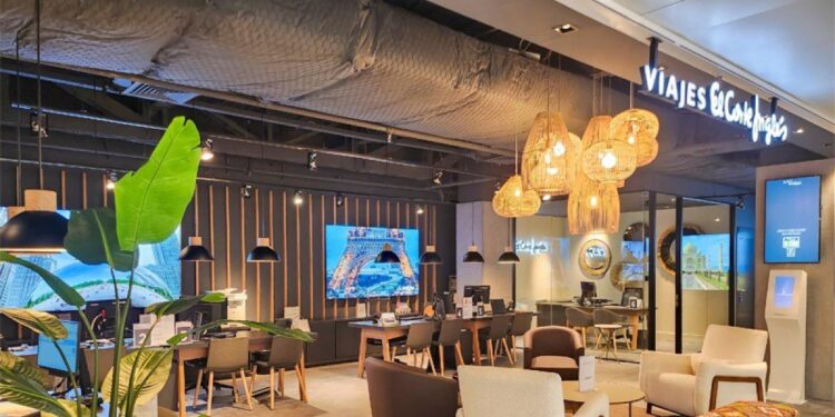 Viajes El Corte Inglés renueva 60 agencias físicas en España y reformará 44 puntos más en los próximos años
