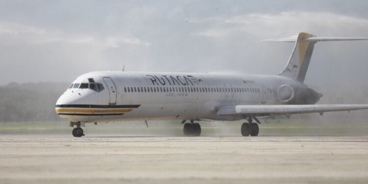 Reinicia operaciones aerolínea Rutaca Airlines al destino Cuba (+ Fotos)