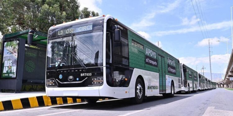 SLP lidera en transporte gratuito: MetroRed supera los 13 millones de viajes