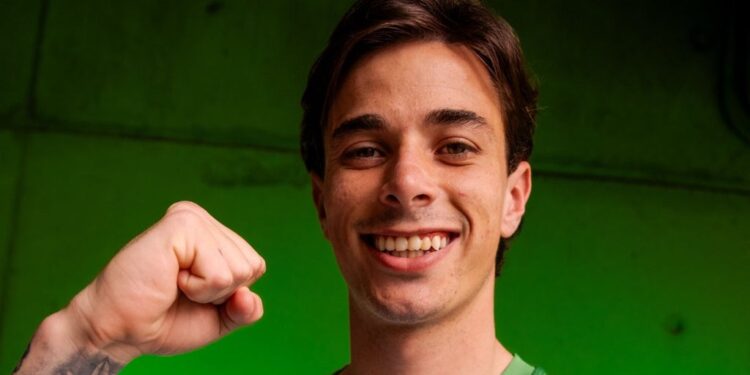 Tres viajes y cuatro ojos por Valentín Gómez