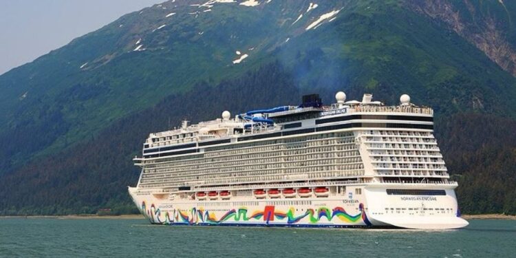Un crucero abandona a una familia numerosa en Alaska, que acaba siendo multada con casi 9.000 euros por perder el barco
