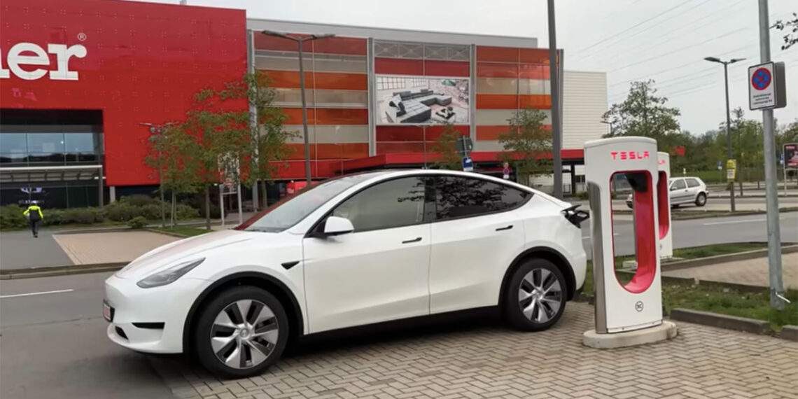 Tesla vs Gasolina