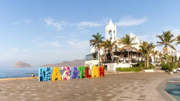 Anuncia gobernador proyecto de Terminal de Cruceros en Mazatlán