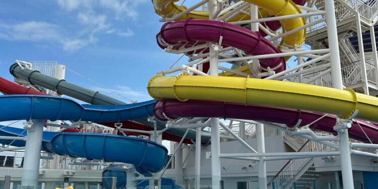 así es el crucero Norwegian Breakaway que ya está en Palma