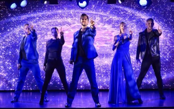 Seabourn presenta detalles de entretenimiento en Crucero Mundial 2026