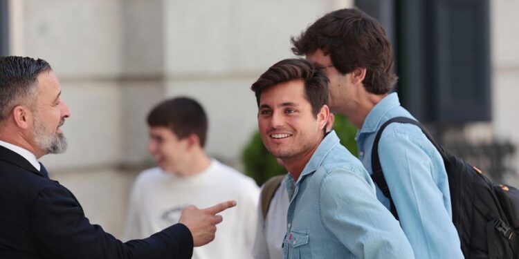 El FBI 'se incauta' de la web de una supuesta agencia de viajes anunciada por Vito Quiles