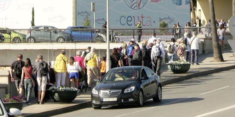 turistas-crucero-msc-musica-2600-pasajeros-1