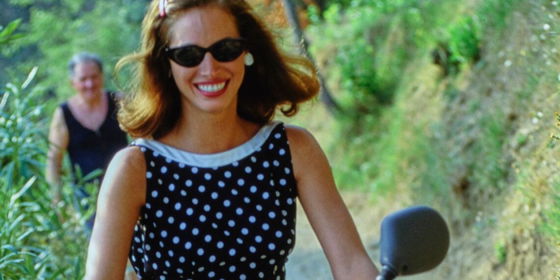 What to Wear in Italy, From City Style to Seaside Looks