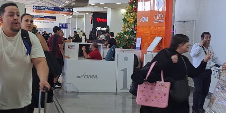 Aumenta el turismo aéreo este verano en Mazatlán