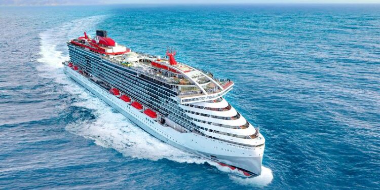 Scarlet Lady - Side Wave - Scarlet Lady en Islandia