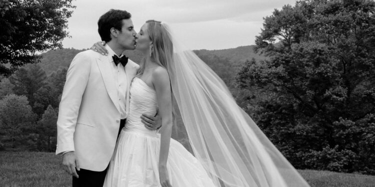 The Bride Wore Oscar de la Renta to Marry Under the Magnolia Trees at Blackberry Farm