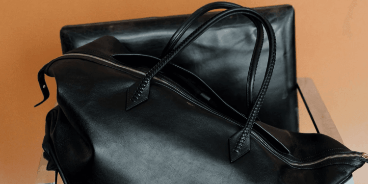 18 Best Weekender Bags for Women in 2025