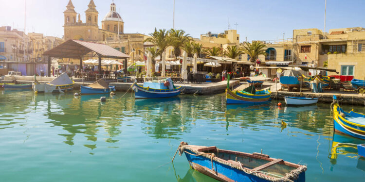 Las mejores islas del Mediterráneo para unas vacaciones de playa... y también de cultura