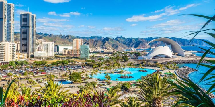 Los españoles apuestan por los viajes nacionales durante la segunda quincena del mes