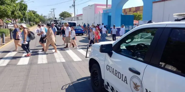 Mazatlán recibe a casi 5 mil turistas del crucero Carnival Panorama - El Sol de Mazatlán