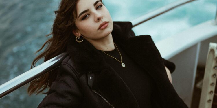 Viajaba en crucero y descubrió que otro pasajero había perdido su iPhone en una zona de difícil acceso