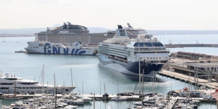 Palma excede el tope de cruceros con cuatro barcos el mismo día