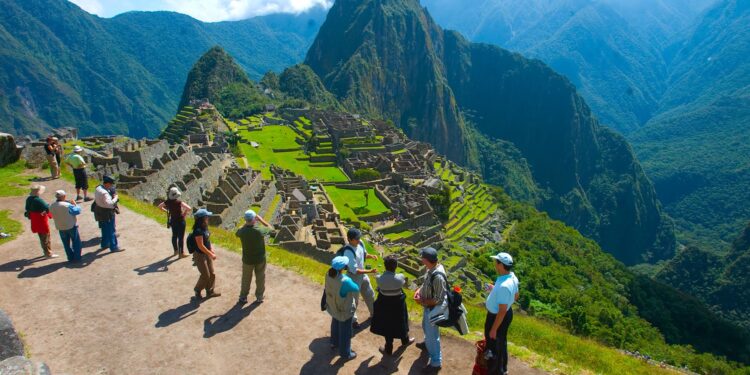 Machu Picchu es el estandarte turístico de nuestro país y recordado por los lectores de The Telegraph que eligieron al Perú en el Top 10 de mejores países del mundo para visitar. ANDINA/archivo